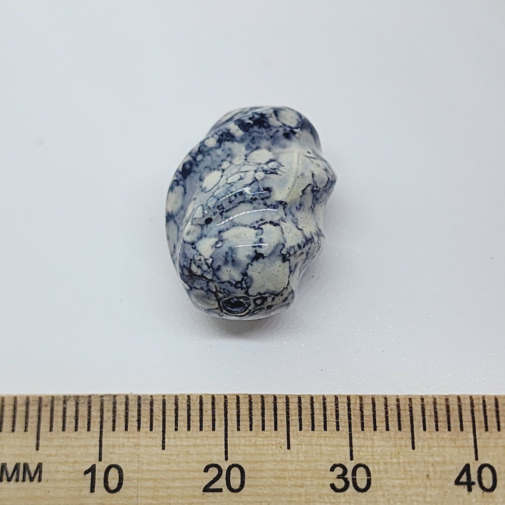 20x14mm Spiral (25) - White/Grey - Pottery Look Lucite Beads - Glossy