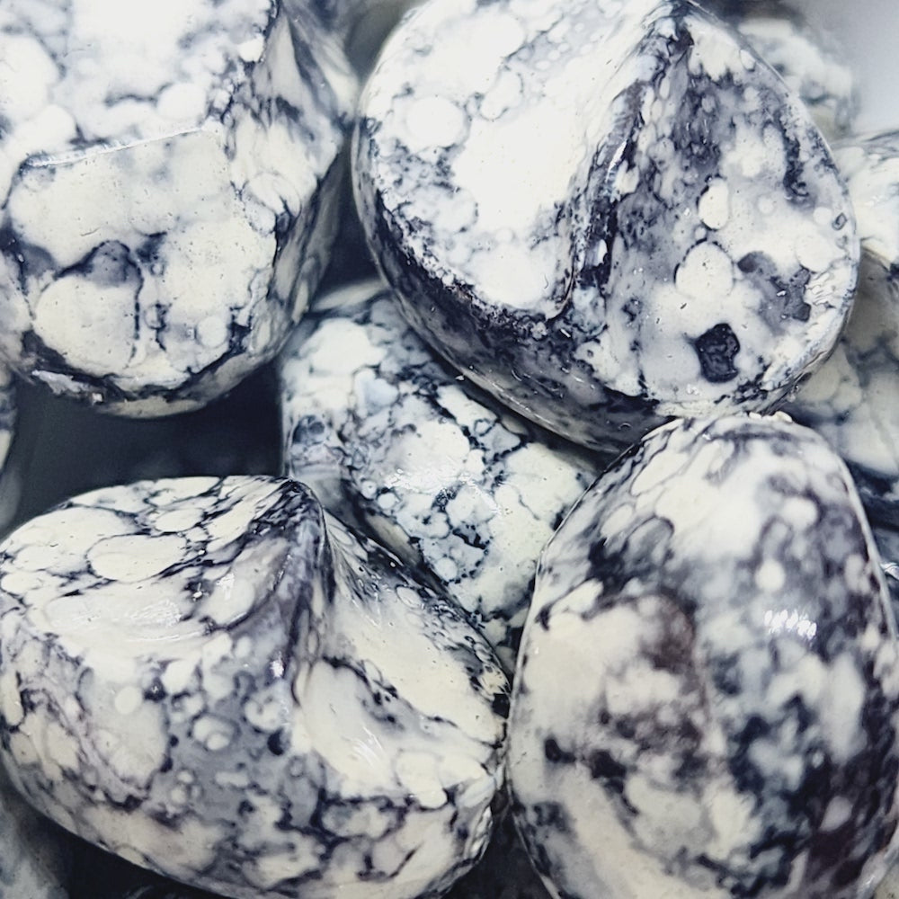 18x15mm Pinched Oval (25) - White/Grey - Pottery Look Lucite Beads - Glossy