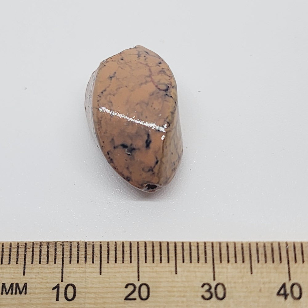 23x16mm Twisted Oval (25) - Light Brown - Pottery Look Lucite Beads - Glossy