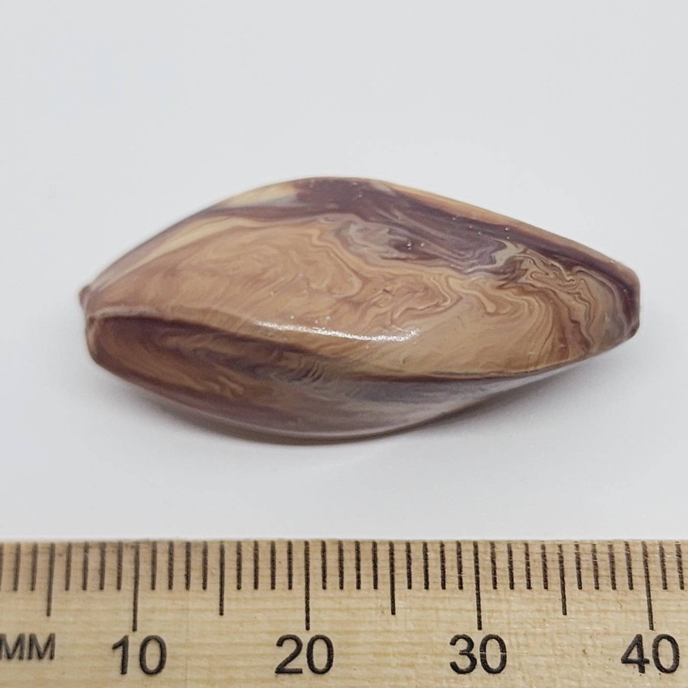 34x17mm Twist (10) - Medium Brown - Vintage Wood Veneer Marbled Effect Beads