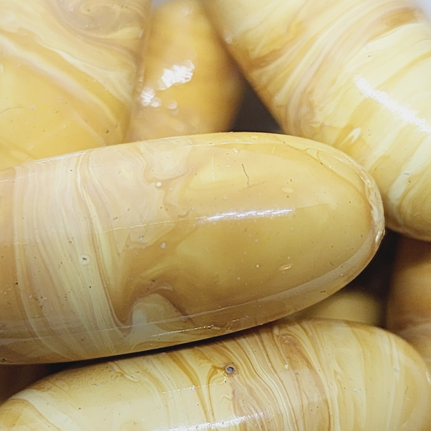 30x10mm Oval (10) - Cream- Vintage Wood Veneer Marbled Effect Beads