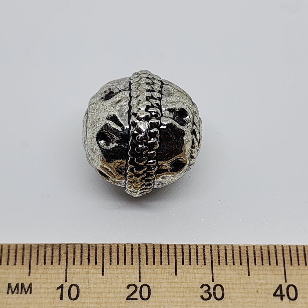 Round (10) - Antique Silver - Vintage Metalised Beads