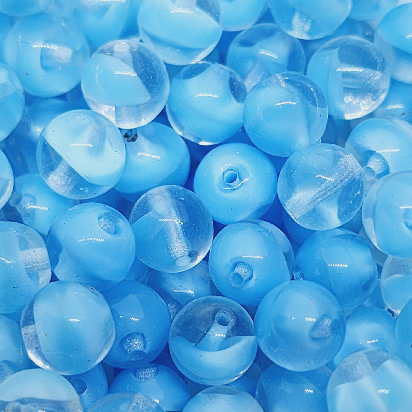 7mm Round (10) - Clear Transparent w. Blue Givre - Vintage Czech Glass Beads
