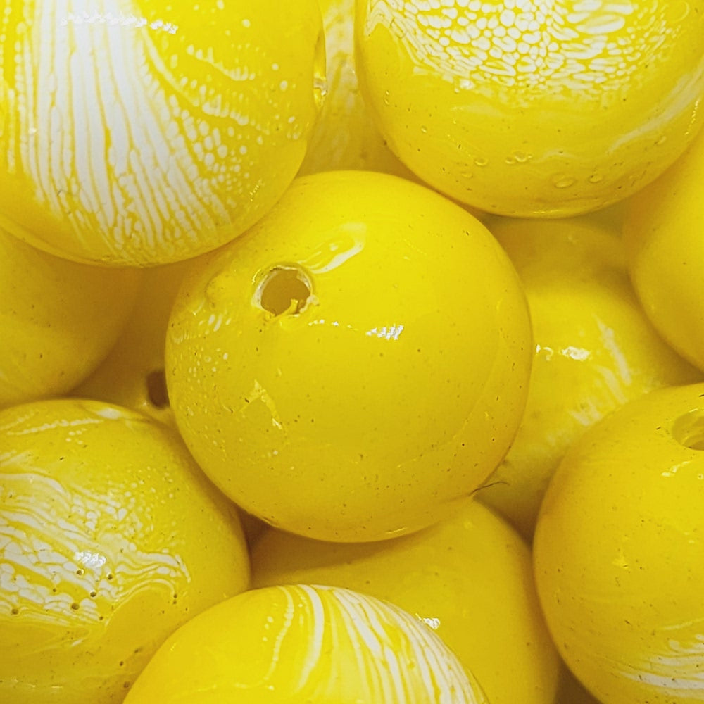16mm Round (10) - Yellow - Vintage Pastel Marbled Effect Beads