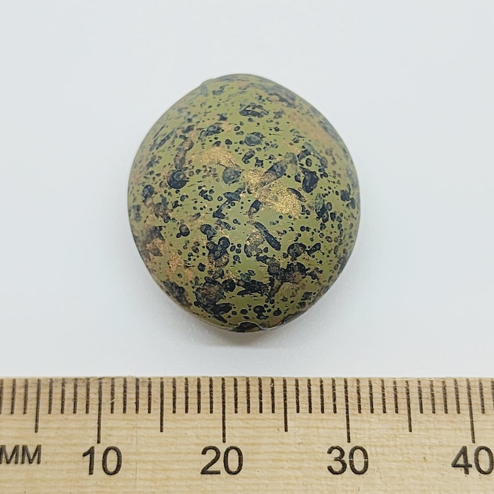 25x20mm Flat Oval (10) - Green - Matte Metallic Speckled Vintage Beads