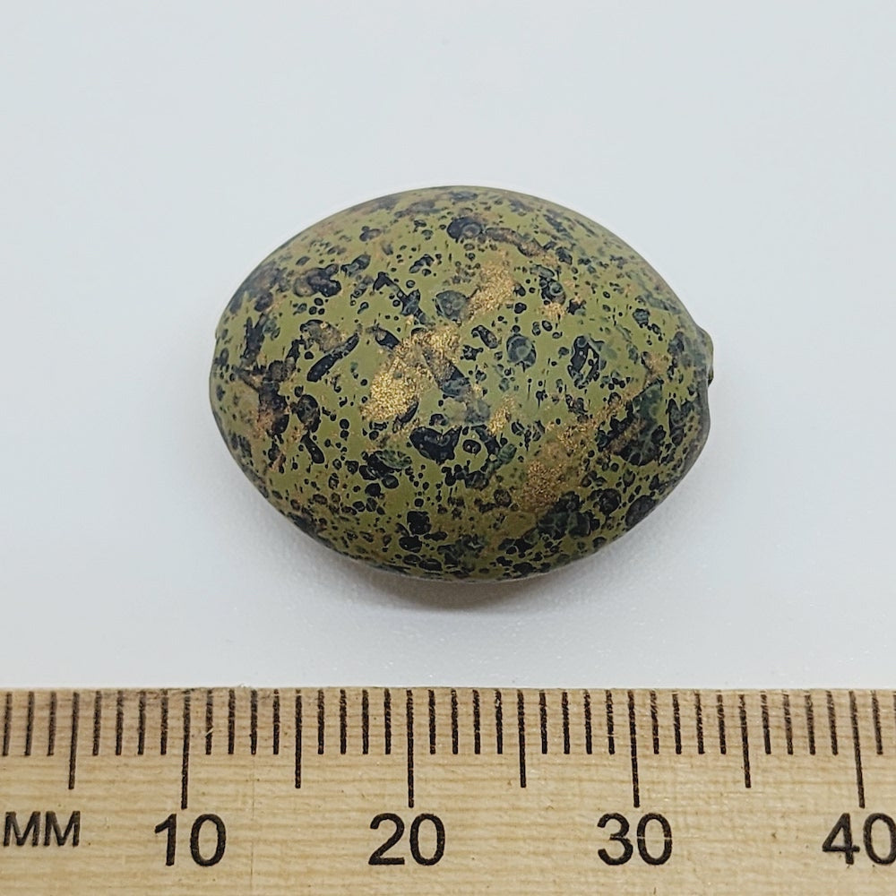 25x20mm Flat Oval (10) - Green - Matte Metallic Speckled Vintage Beads