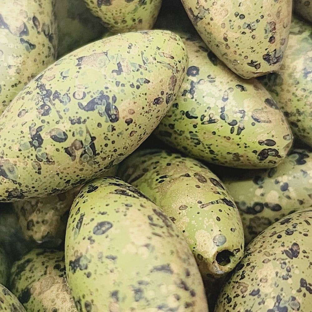 23x10mm Rice (10) - Green - Matte Metallic Speckled Vintage Beads