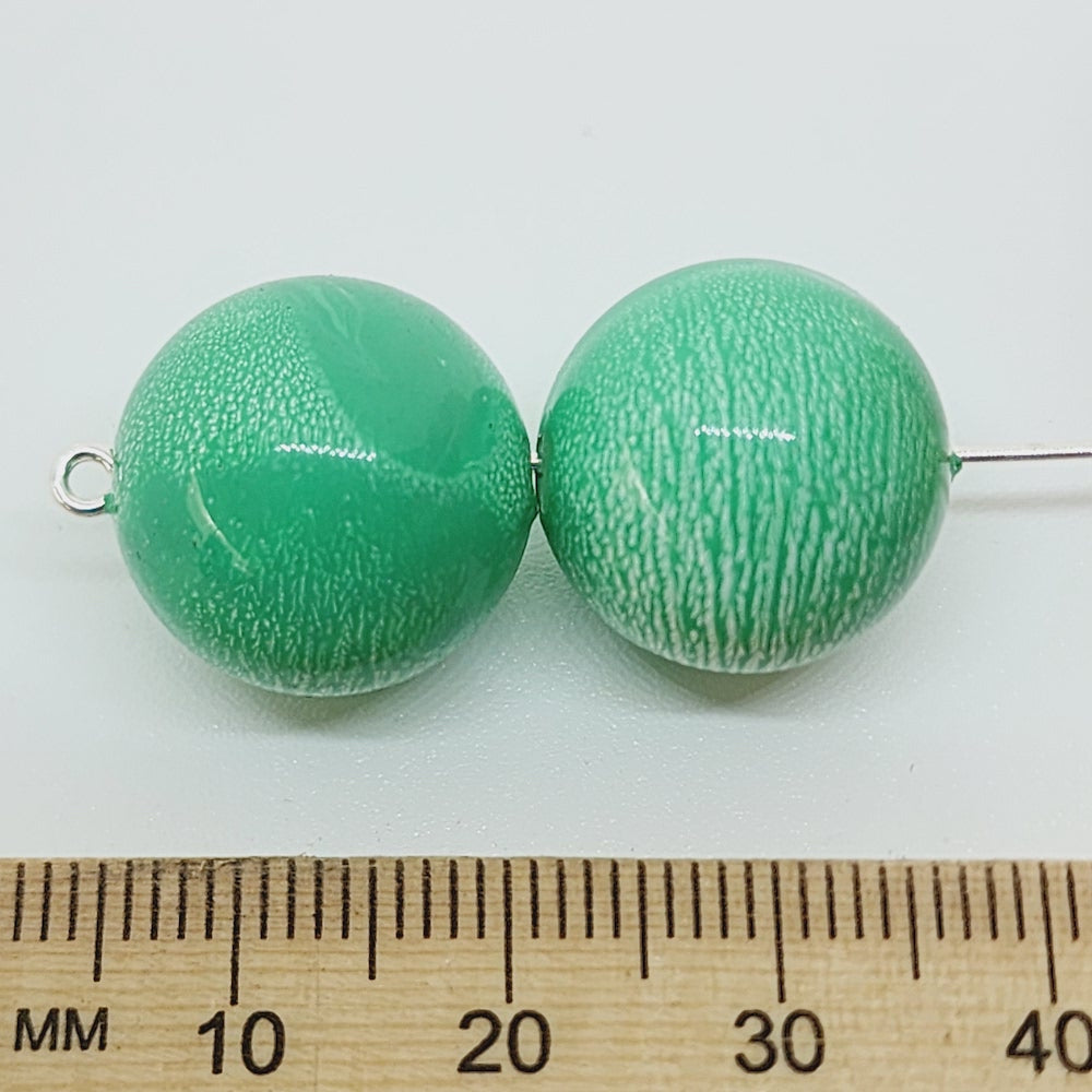 16mm Round (10) - Green - Vintage Pastel Marbled Effect Beads