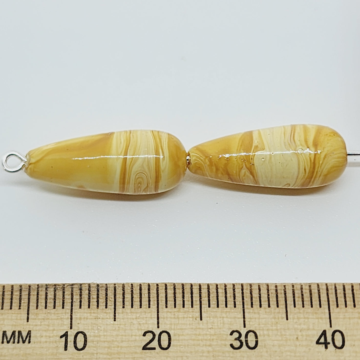 20x7mm Teardrop (25) - Cream - Vintage Wood Veneer Marbled Effect Beads