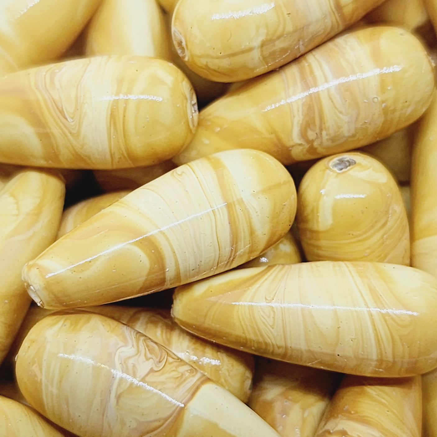 20x7mm Teardrop (25) - Cream - Vintage Wood Veneer Marbled Effect Beads