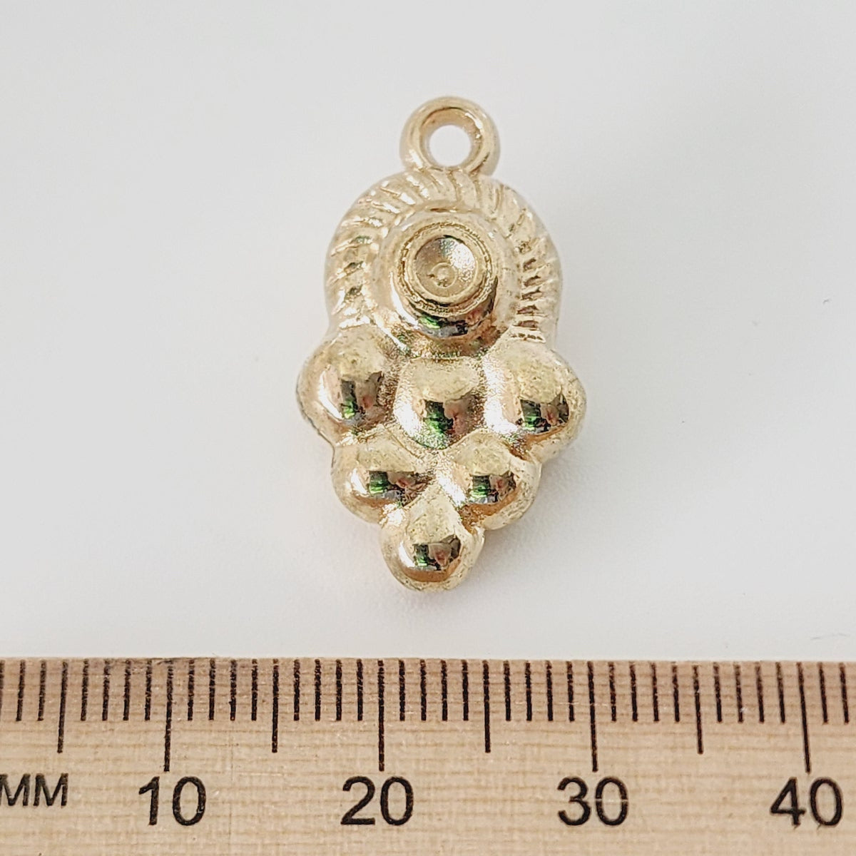 25x15mm Indian Style Drops (10) - Gold - Vintage Metalised Pendants