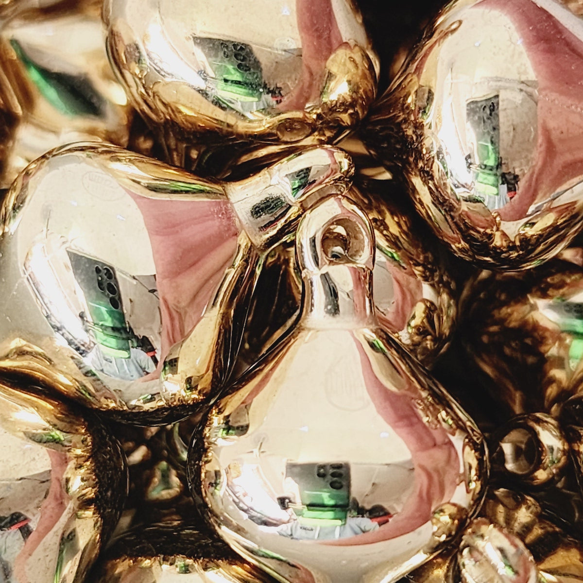 20x14mm Pointed Sphere Pendulum (10) - Gold - Vintage Metalised Pendants