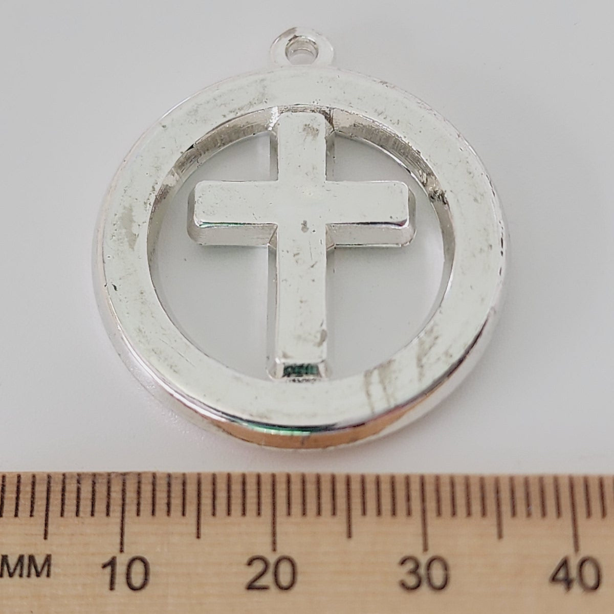 34x30mm Ringed Cross (10) - Silver - Vintage Metalised Pendants