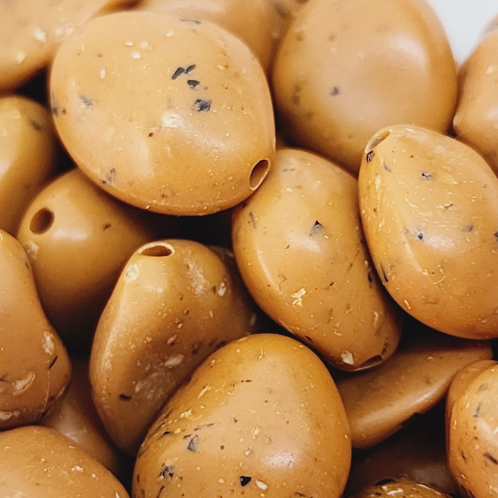 15mm Nugget (25) - Matte Caramel - Vintage Lucite Beads