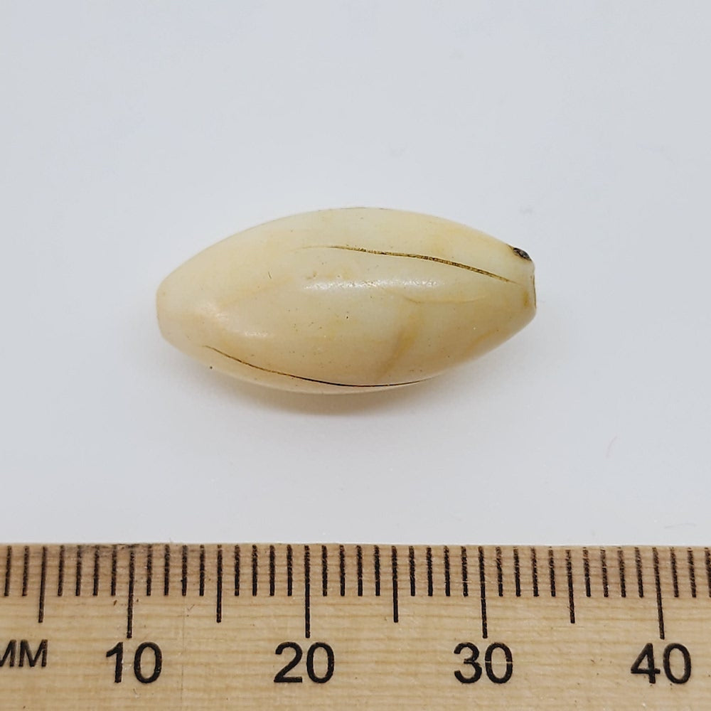 23x11mm Rice (25) - Antique Bone Look Vintage Beads