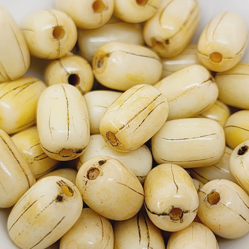 11x7mm Capsule (50) - Antique Bone Look Vintage Beads