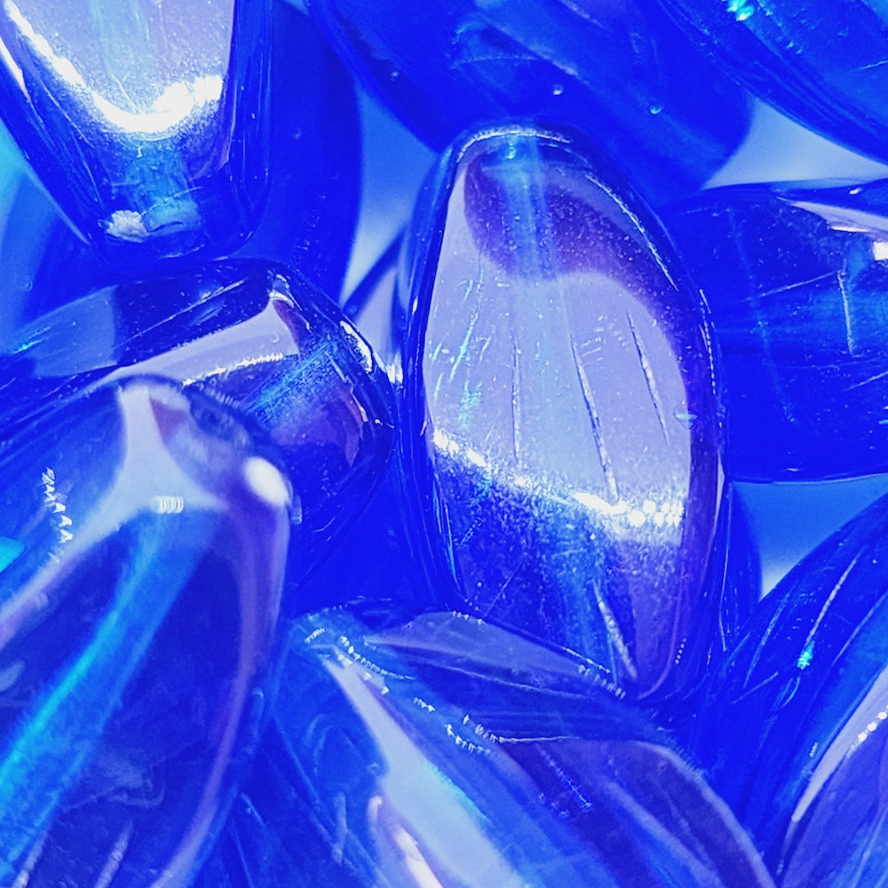 25x10x15mm Squared Oval (10) - Capri Blue Transparent - Vintage Lucite Beads