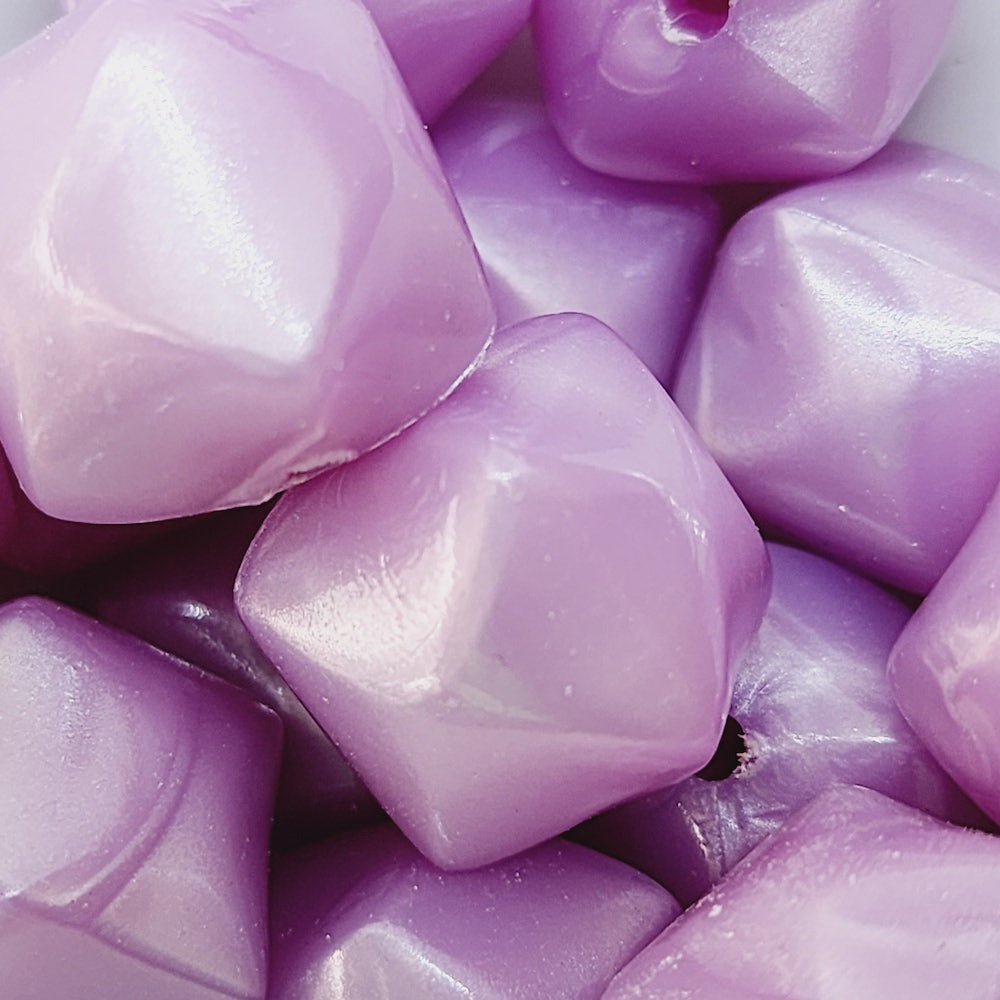 15mm Square Pillow (25) - Light Purple Pearlised - Vintage Lucite Beads