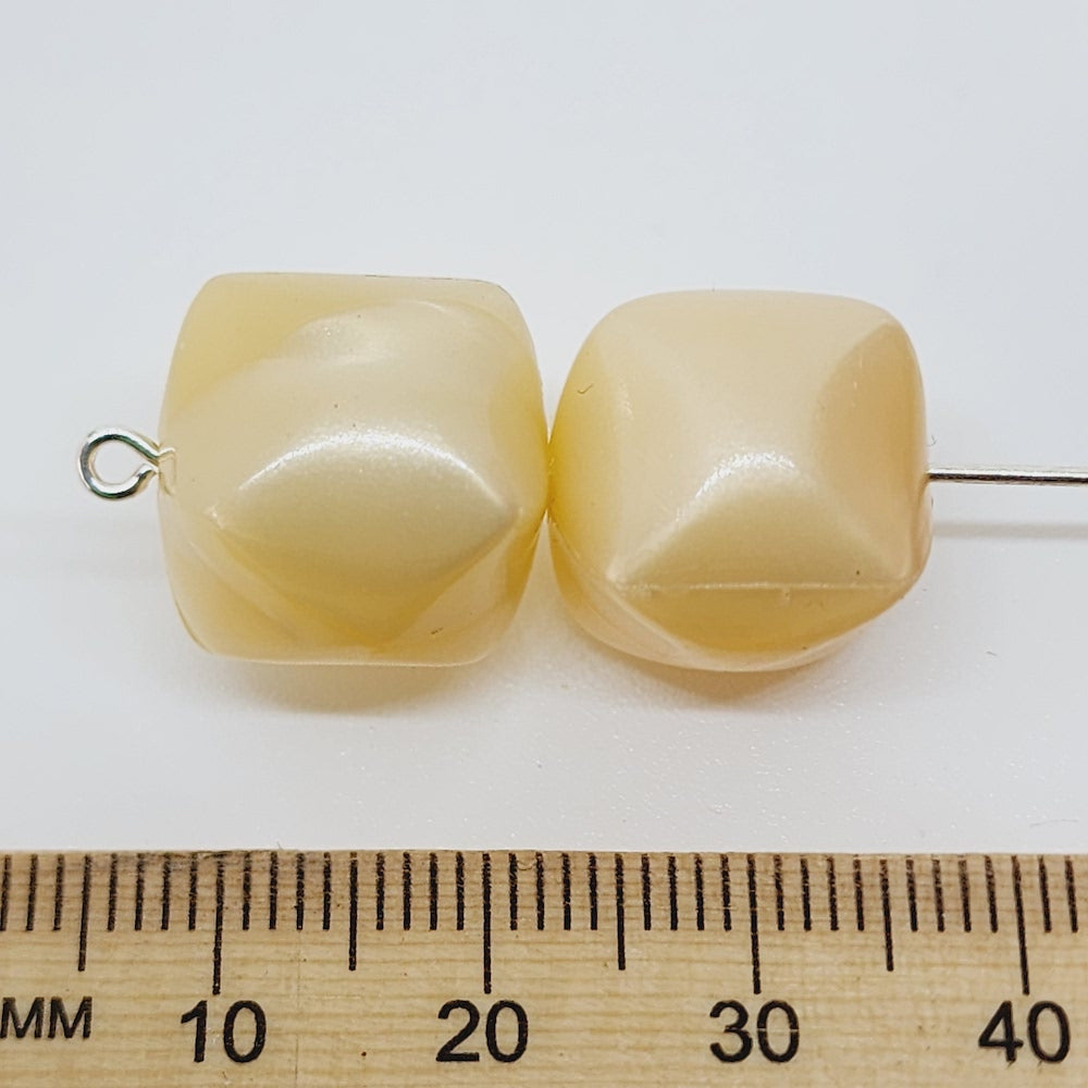 15mm Square Pillow (25) - Dark Cream Pearlised - Vintage Lucite Beads