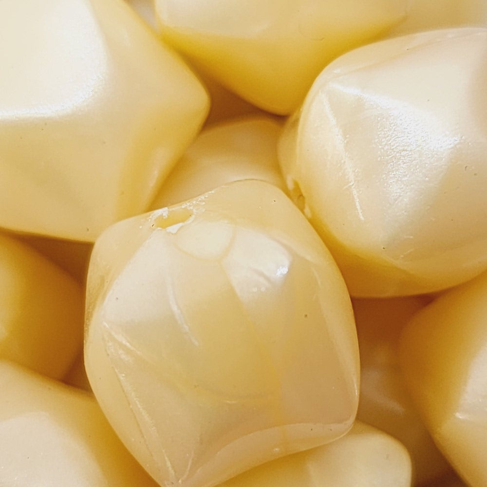 15mm Square Pillow (25) - Dark Cream Pearlised - Vintage Lucite Beads