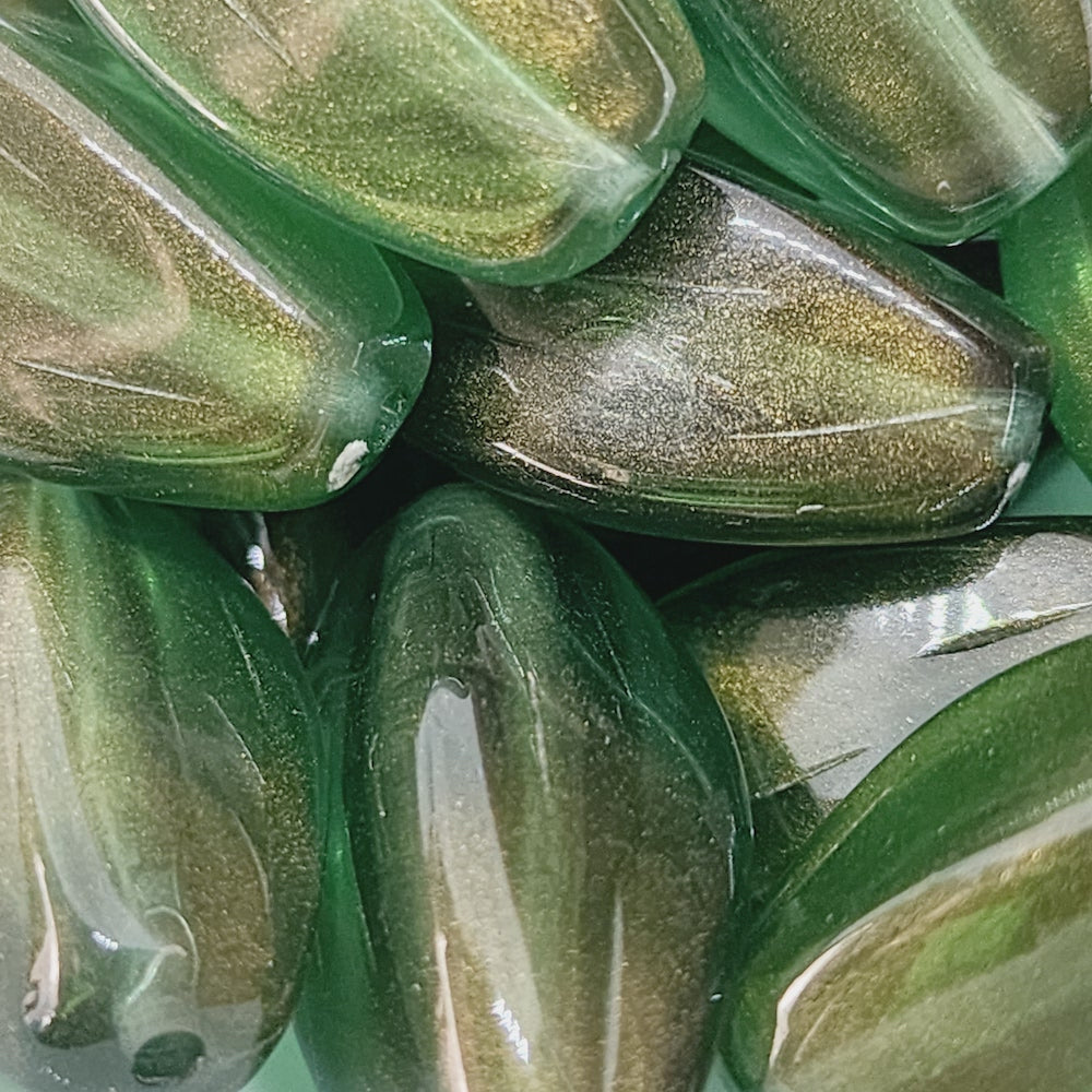 25x10x15mm Squared Oval (10) - Green Transparent w. Gold Lustre - Vintage Lucite Beads