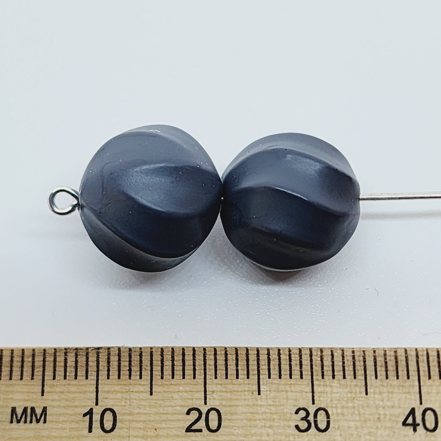 14mm Nut (50) - Dark Grey - Pottery Look Lucite Beads - Matte