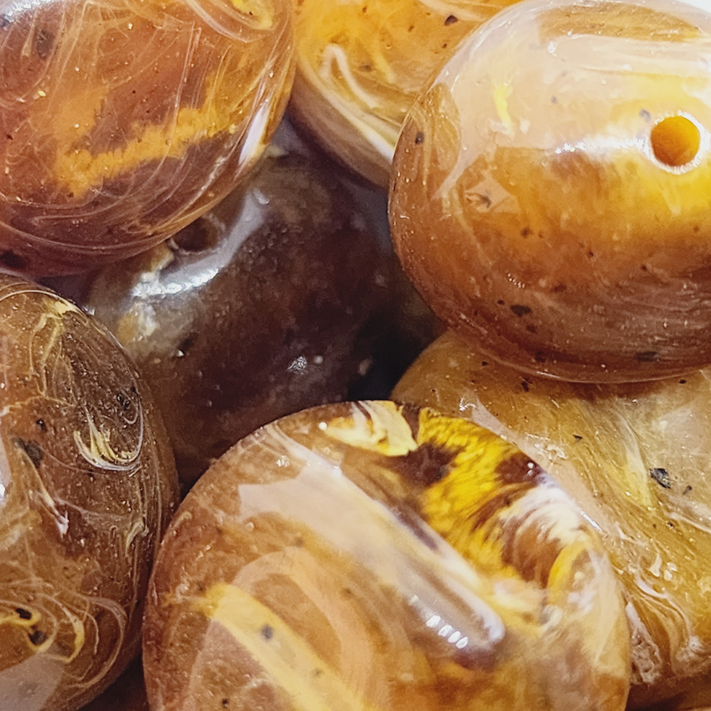 18mm Nugget (10) - Toffee - Vintage Lucite Beads