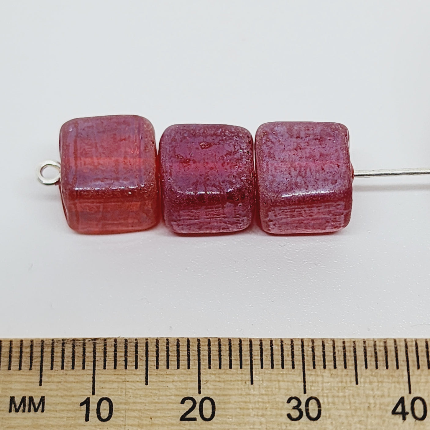 9mm Cube (25) - Transparent Red Lustre - Indian Glass Vintage Beads