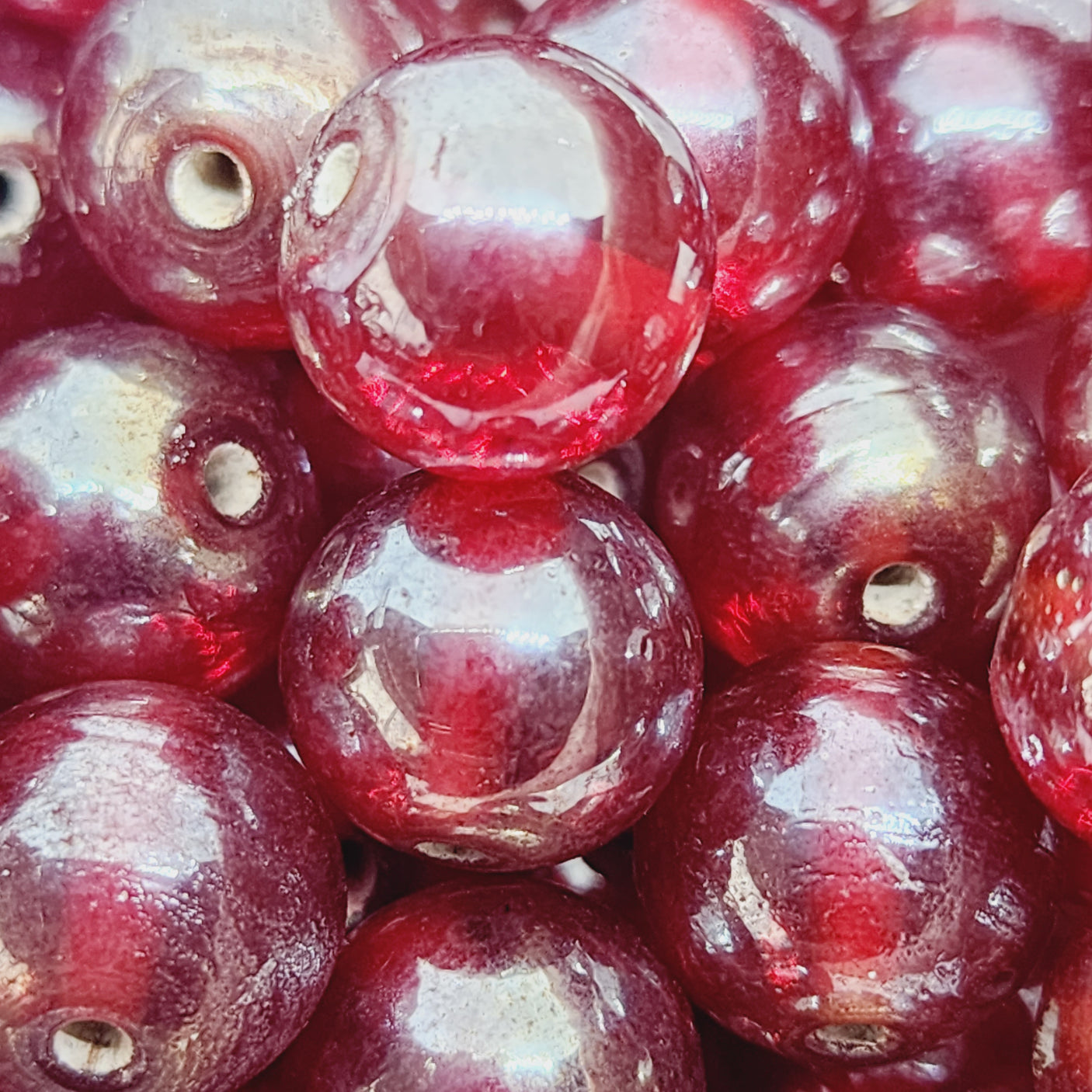 10mm Round (25) - Transparent Red Lustre - Indian Glass Vintage Beads