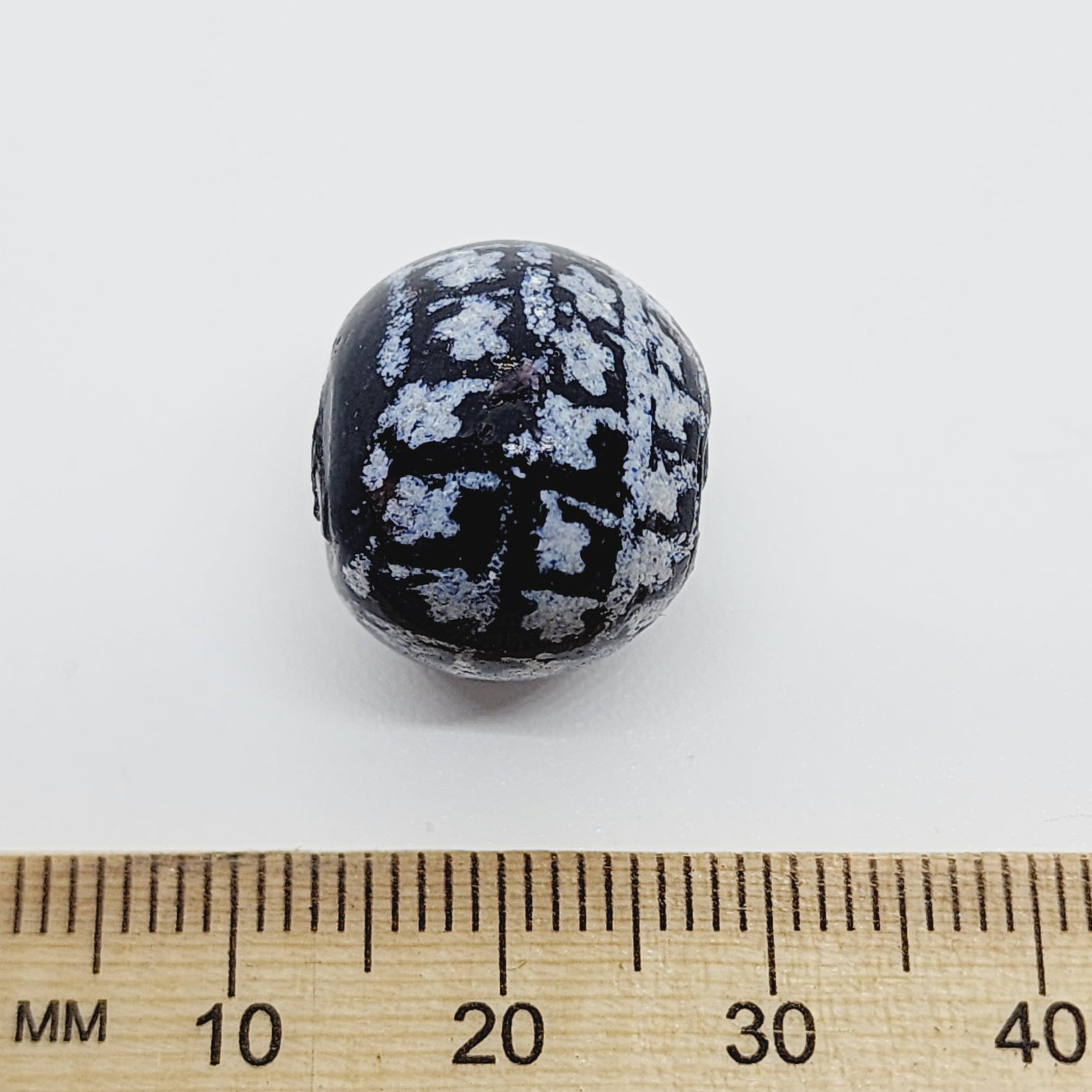 18mm Round (5) - Black w. White Powdered Glass Design - Glass Vintage Trade Beads