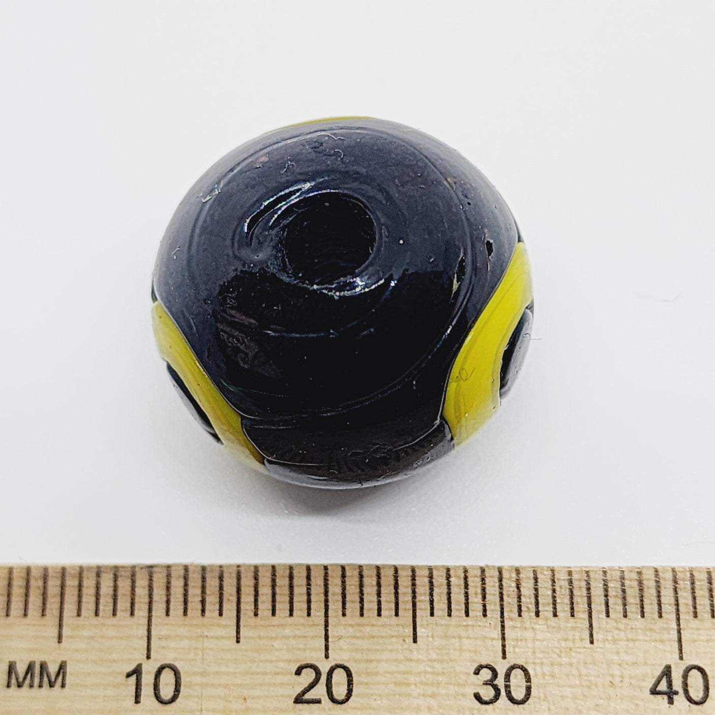 20x22~24mm Round (5) - Black w. Yellow Circles - Glass Vintage Replica Trade Beads