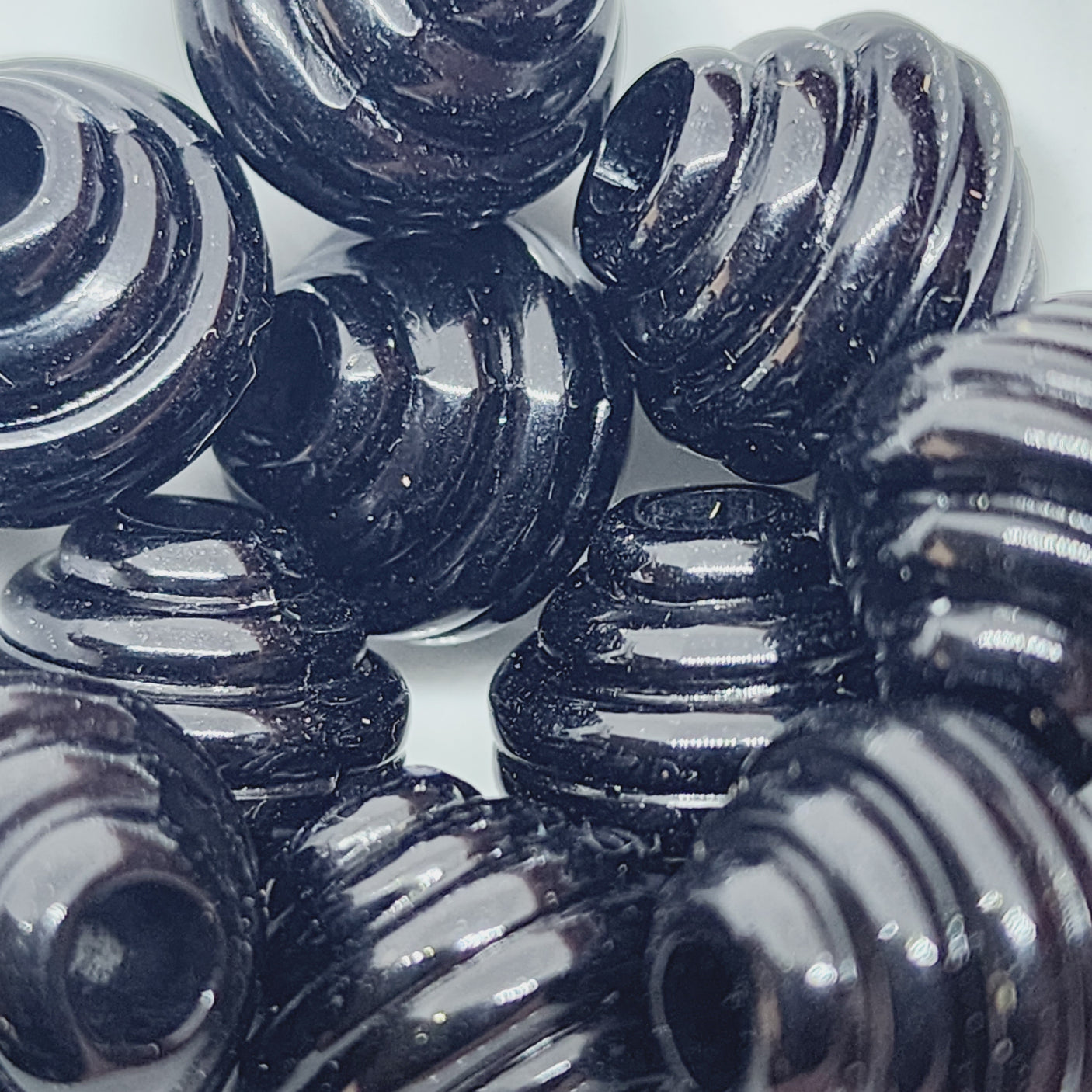15x16mm Beehive (10) - Opaque Black - Vintage Lucite Beads