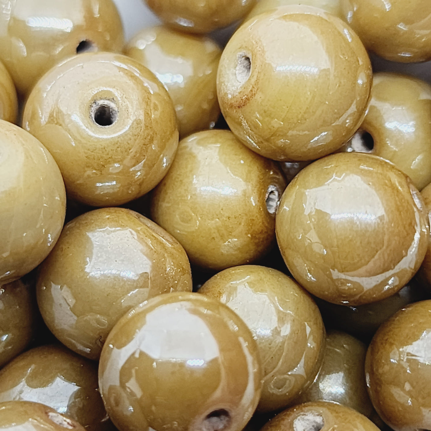 12mm Round (25) - Opaque Caramel Lustre - Indian Glass Vintage Beads