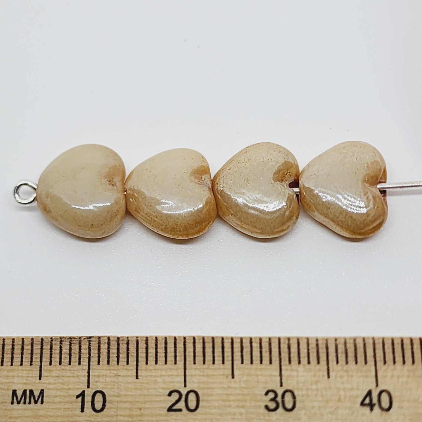 10mm Heart (25)- Opaque Dark Cream Lustre - Indian Glass Vintage Beads