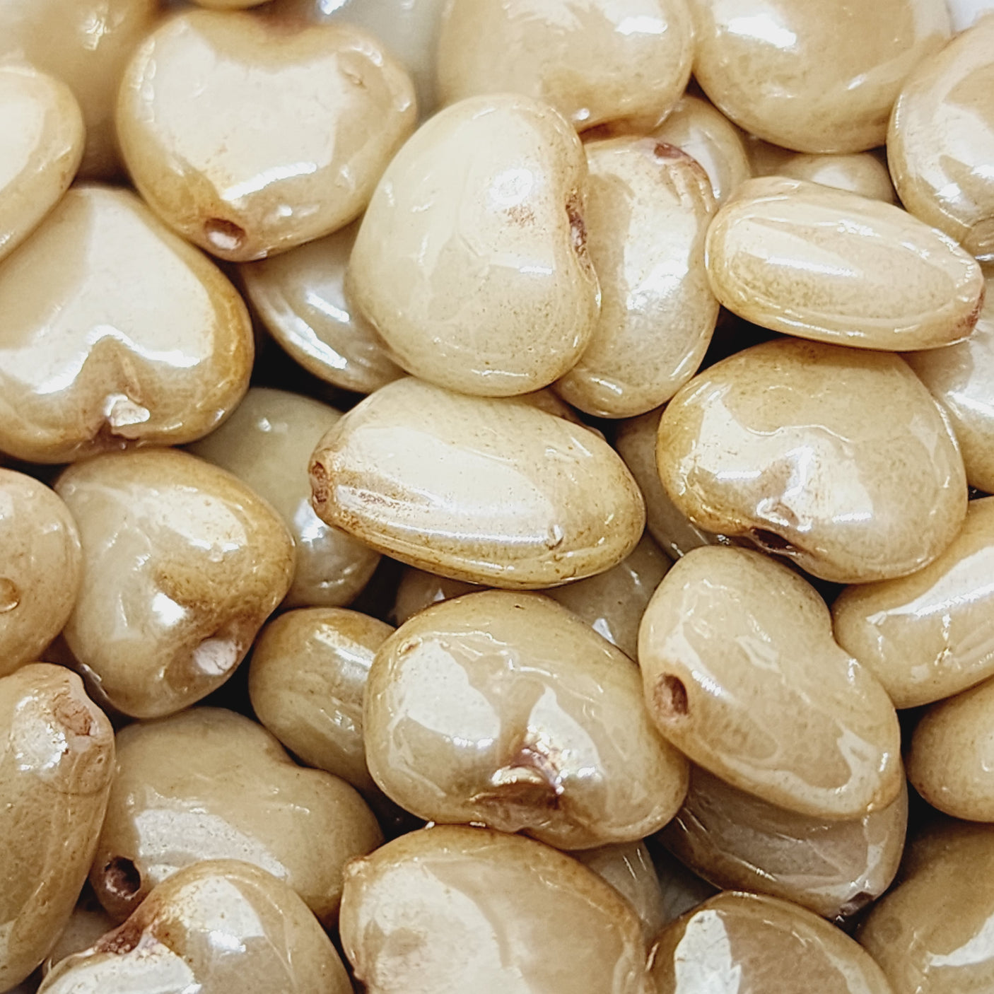 10mm Heart (25)- Opaque Dark Cream Lustre - Indian Glass Vintage Beads