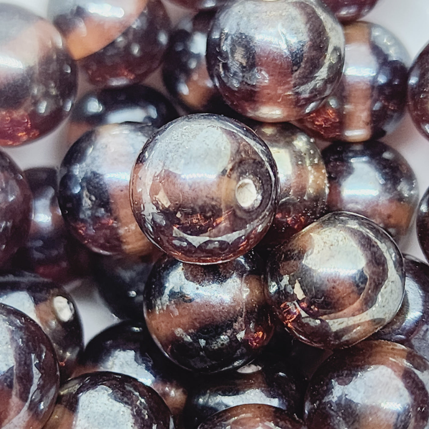 10mm Round (25) - Transparent Amethyst Lustre - Indian Glass Vintage Beads