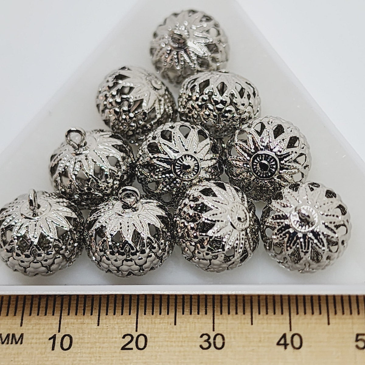 12mm Lacy Bead w. Loop (10) - Nickel