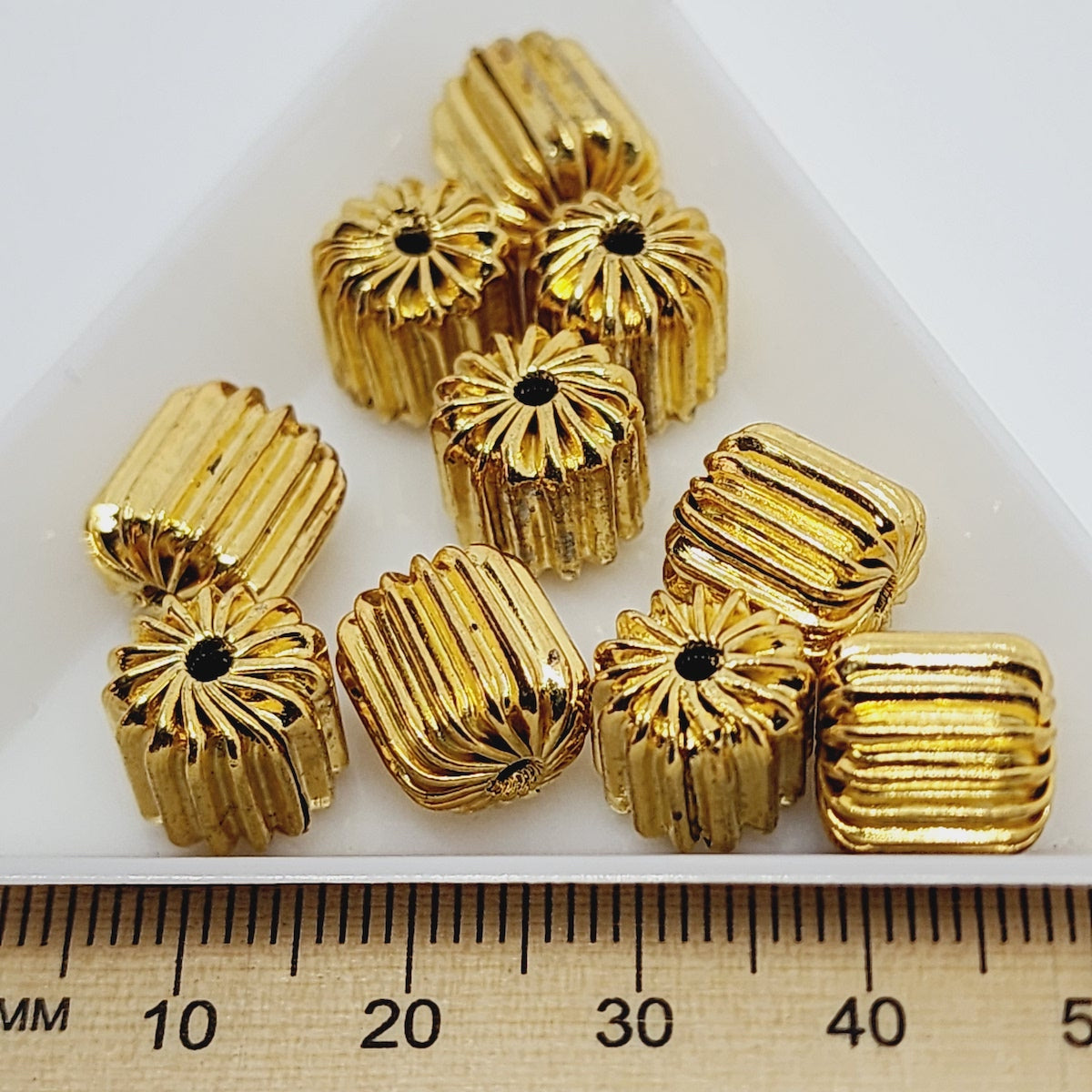 10mm Fluted Drum Bead (20) - Gold