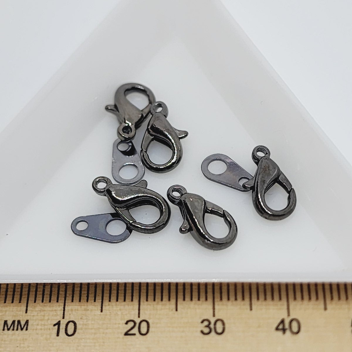 13mm Parrot Clasp & Tags (10) - Black Nickel - Bead Shack