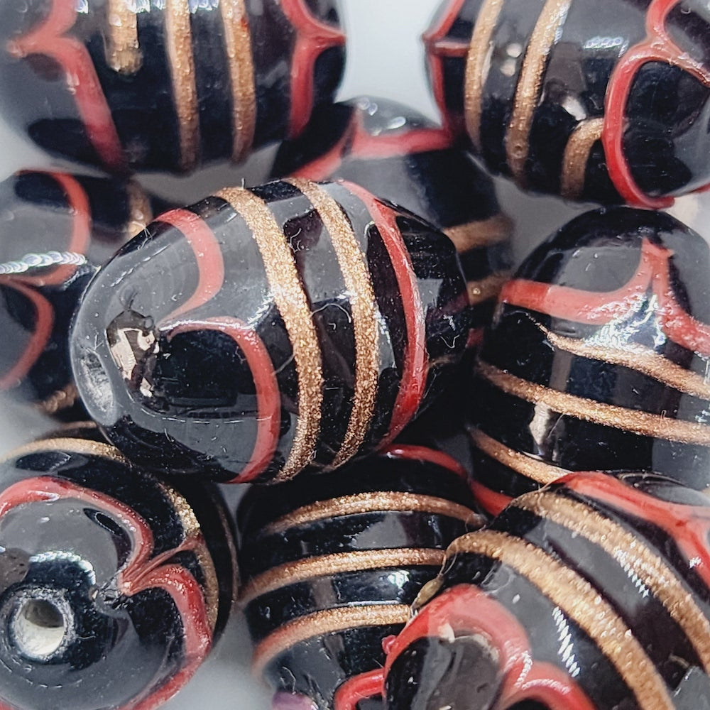19x14mm Oval (10) - Black Opaque w. Aventurine & Red - Glass Vintage Replica Trade Lampwork Beads