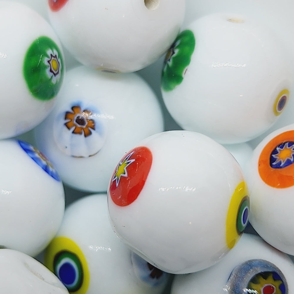 Round White w. Coloured Circles (10)