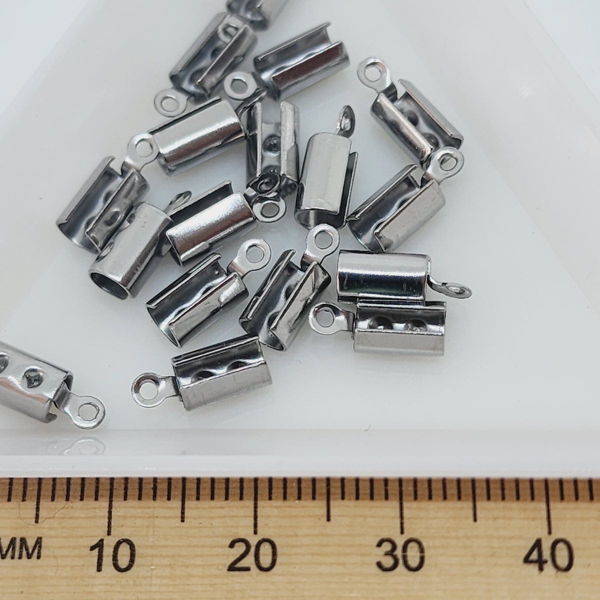 10mm Fold-Over End Crimp (20) - Platinum