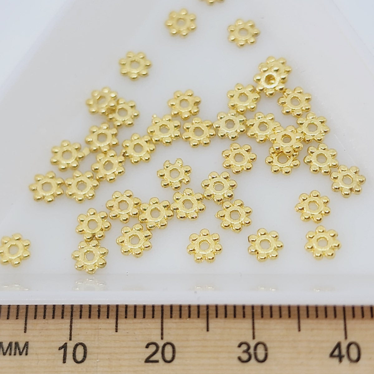 4mm Daisy Spacers (100) - Gold