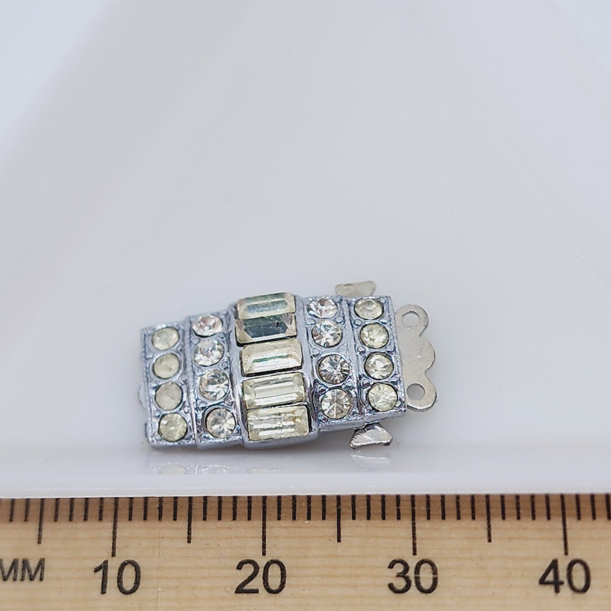 2 loop Silver Vintage Clasp Qty: 1 Set