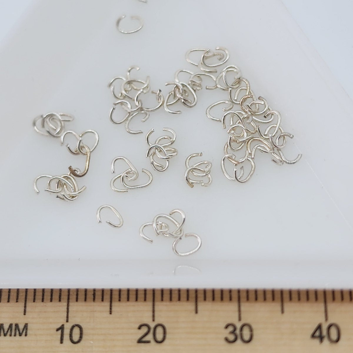 4x3mm FINE Oval Jumpring (100) - Silver