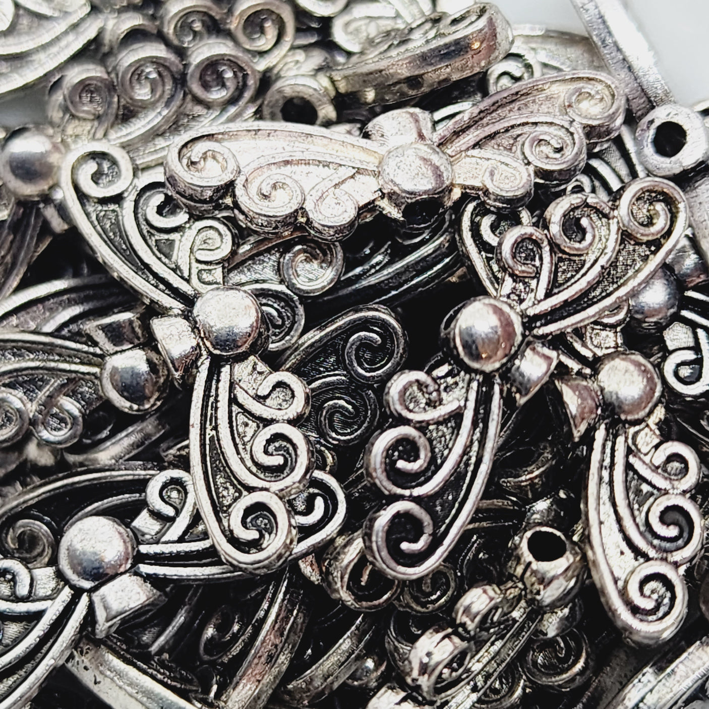21mm Butterfly Wings (20) - Antique Silver