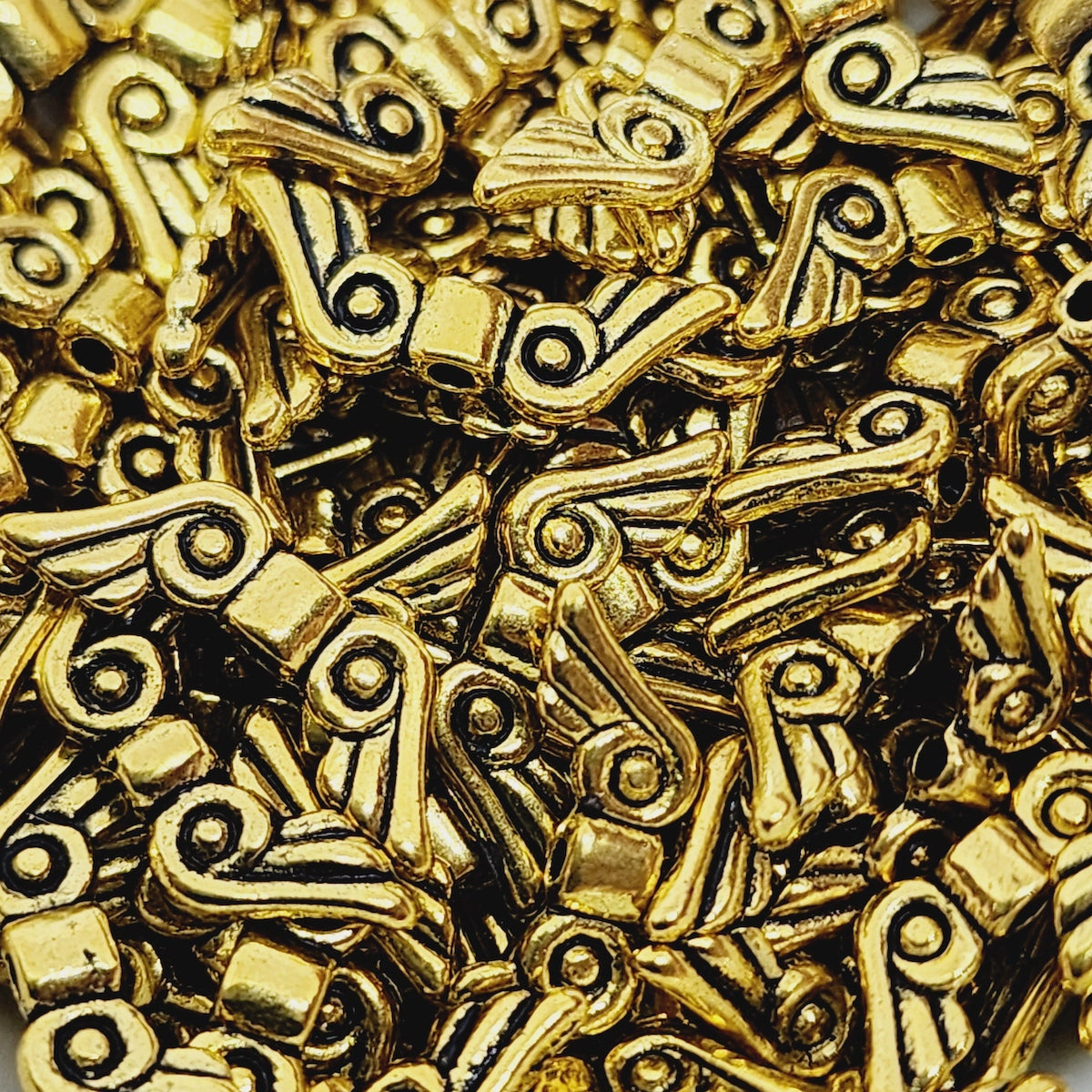 16mm Angel Wings (20) - Antique Gold