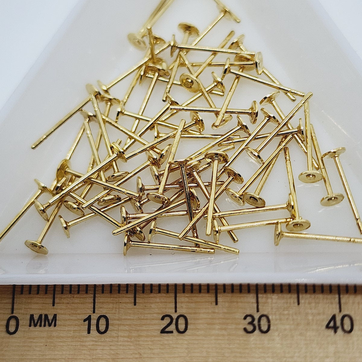 3mm Glue-On Studs (20) - Gold