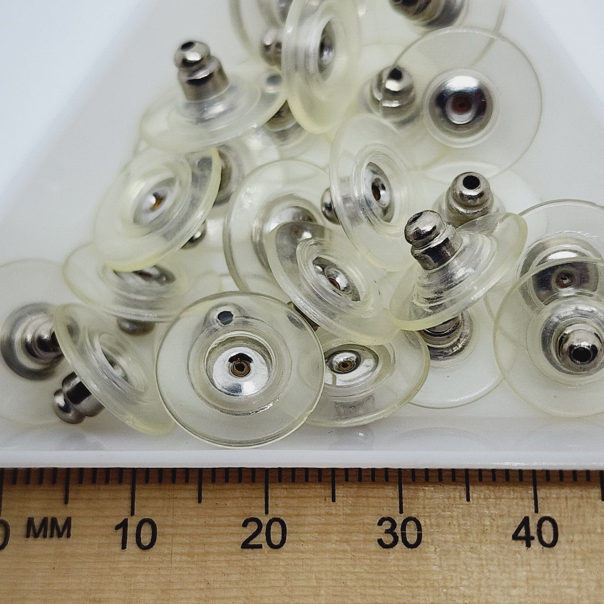 Stud Backs w. Plastic Disc (10) - Silver