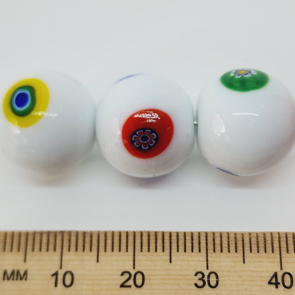 Round White w. Coloured Circles (10)